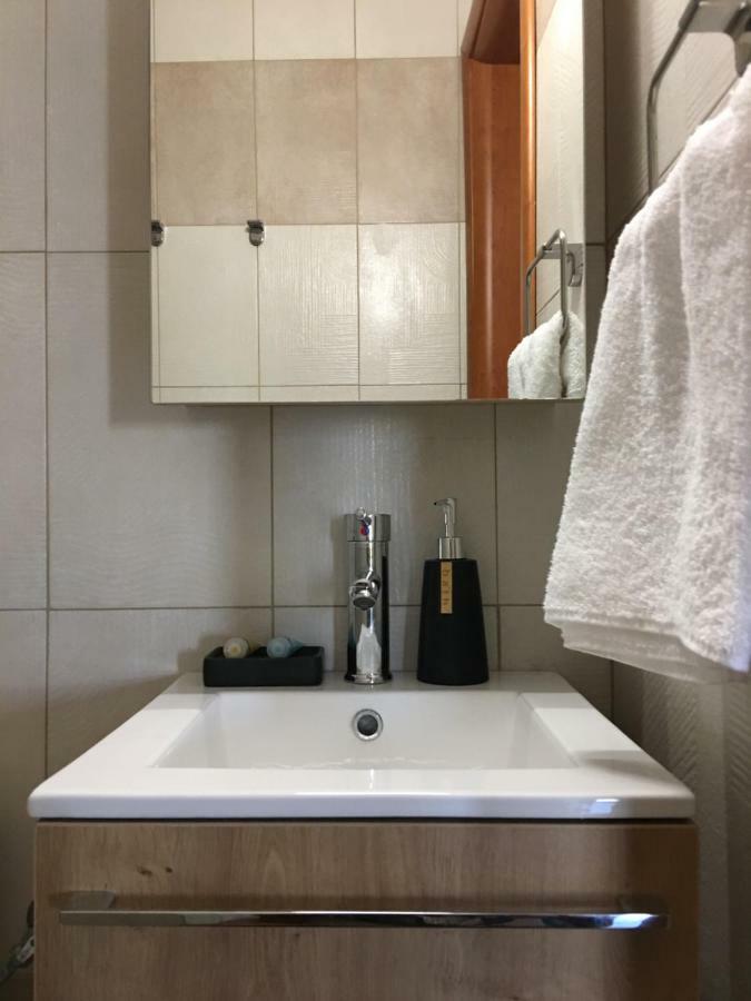 Great View Luxury Living-metro Station Apartment *