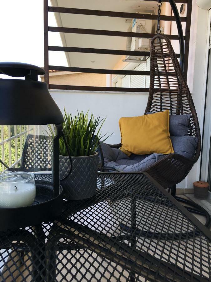 Great View Luxury Living-metro Station Apartment